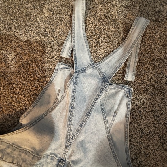 No Boundaries Light Blue Denim Apparel - Picture 3 of 8